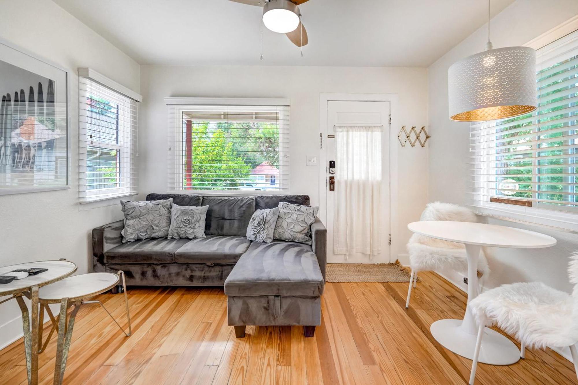 Vintage Tiny House Cute 1Bdrm Big Appeal Villa Colorado Springs Dış mekan fotoğraf